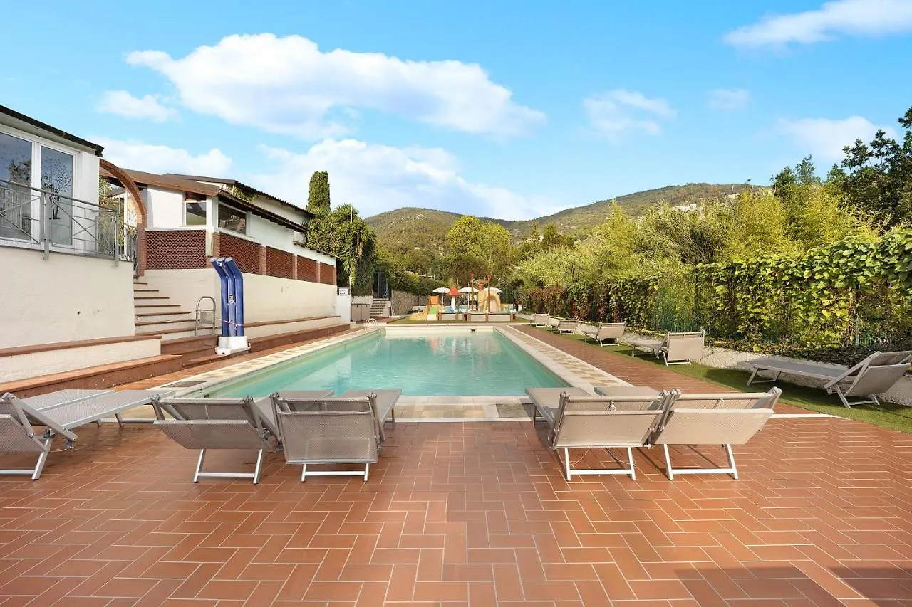 Bungalow Ulivi 148 Pietra Ligure 0*,